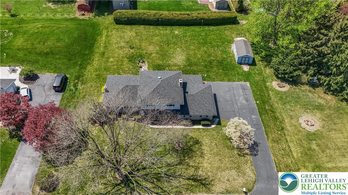 707 Lexington Road Nazareth, PA 18064 - Photo 11 of 54 Gallery Image 11
