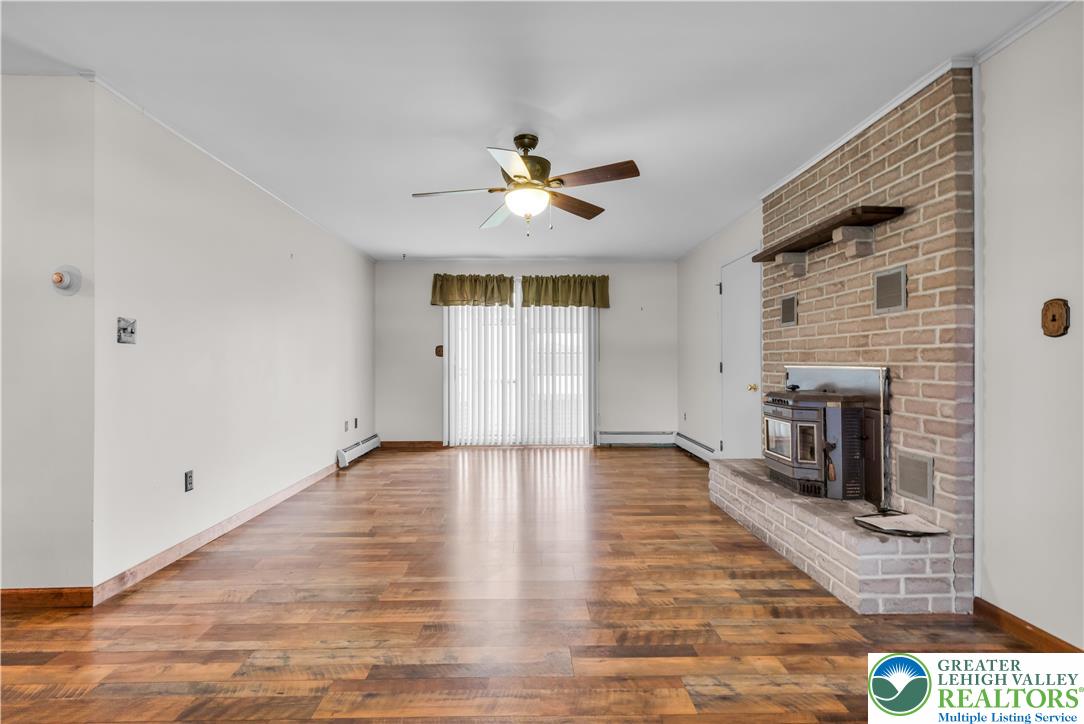 707 Lexington Road Nazareth, PA 18064 - Photo 26 of 54 Family Room