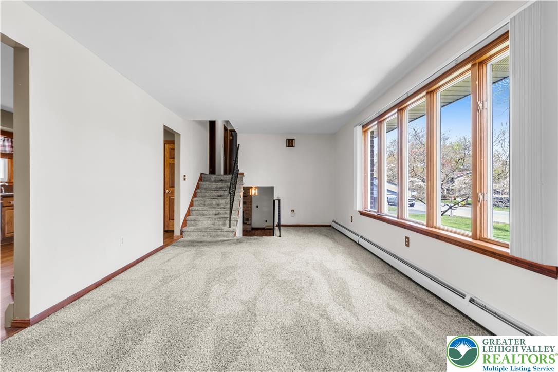 707 Lexington Road Nazareth, PA 18064 - Photo 31 of 54 Living Room