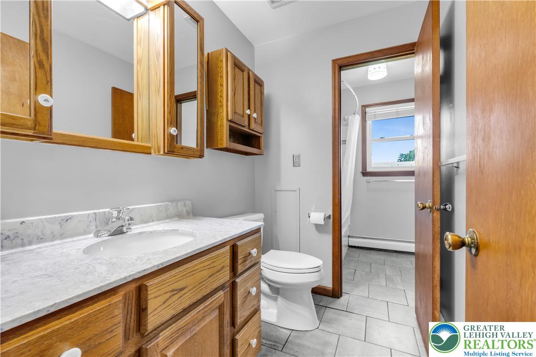 707 Lexington Road Nazareth, PA 18064 - Photo 41 of 54 Ful Bath