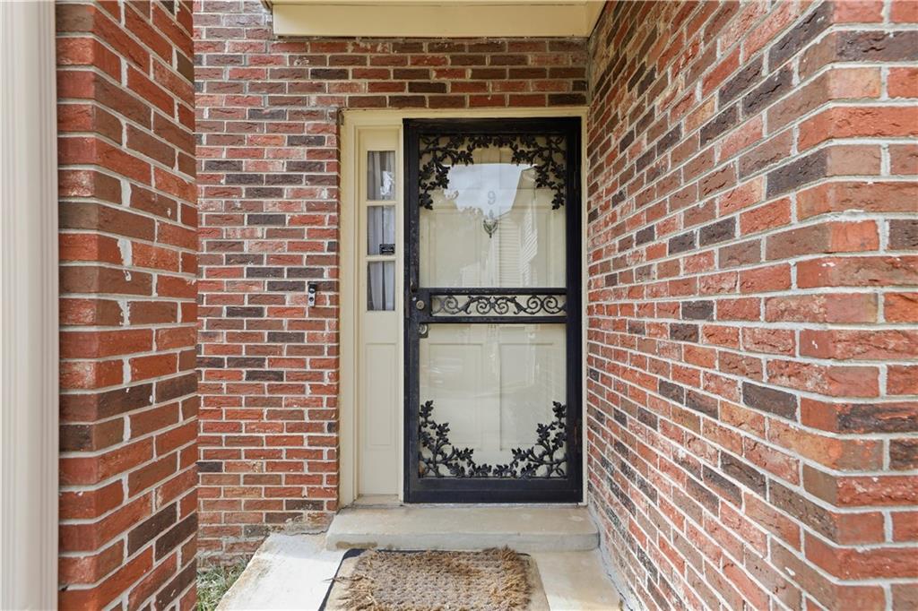 9 Belmonte Court Southwest Atlanta, GA 30311 - Photo 2 of 13