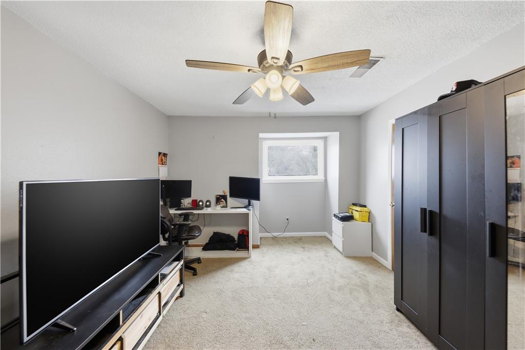 9 Belmonte Court Southwest Atlanta, GA 30311 - Photo 7 of 13 a view of workspace