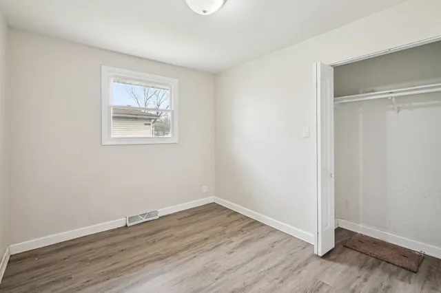 $150,000 | 17306 Burr Oak Lane, Hazel Crest, IL 60429