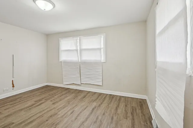 $150,000 | 17306 Burr Oak Lane, Hazel Crest, IL 60429