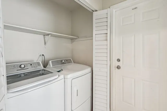 $150,000 | 17306 Burr Oak Lane, Hazel Crest, IL 60429