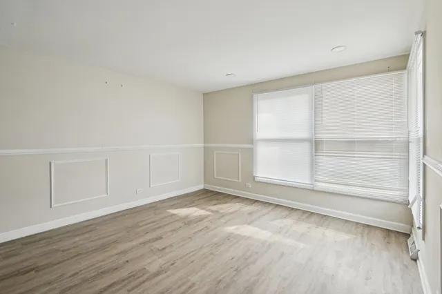 $150,000 | 17306 Burr Oak Lane, Hazel Crest, IL 60429