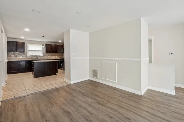 $150,000 | 17306 Burr Oak Lane, Hazel Crest, IL 60429