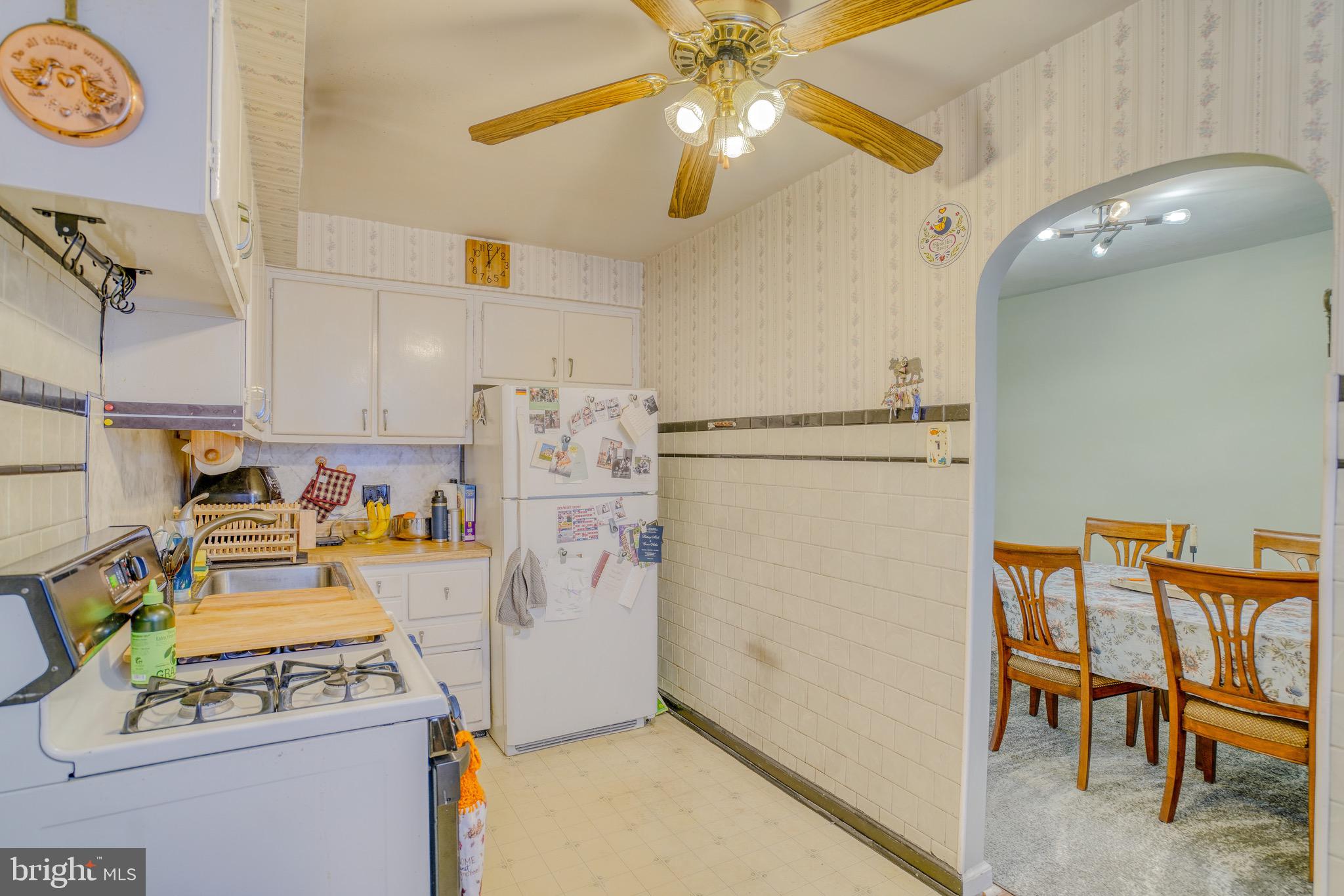 9014 Wesleyan Road Philadelphia, PA 19136 - Photo 14 of 34