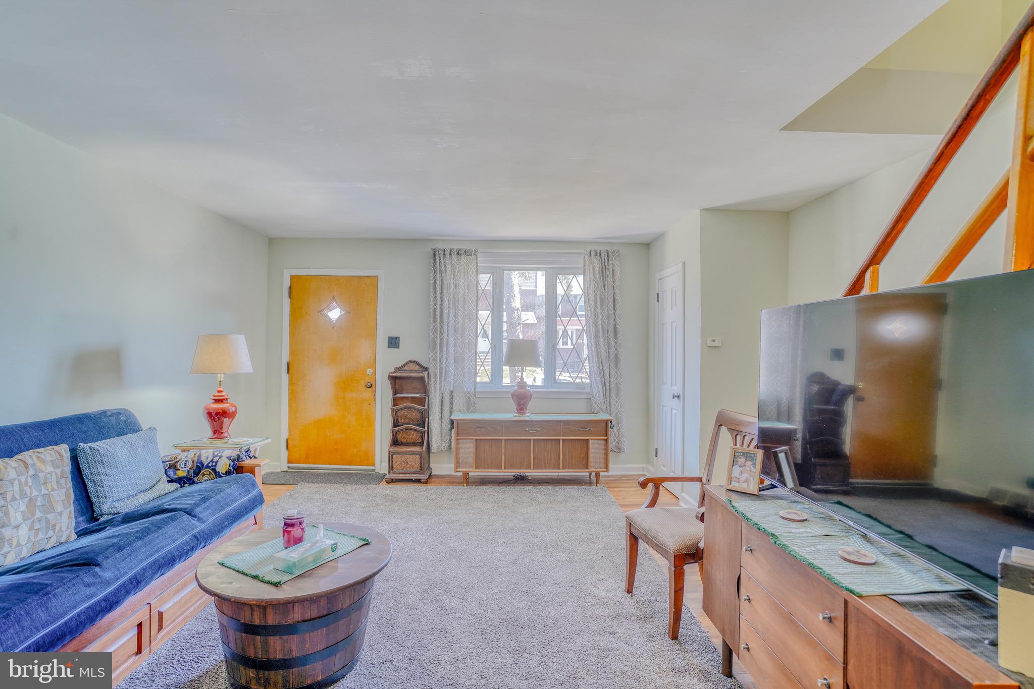 9014 Wesleyan Road Philadelphia, PA 19136 - Photo 4 of 34