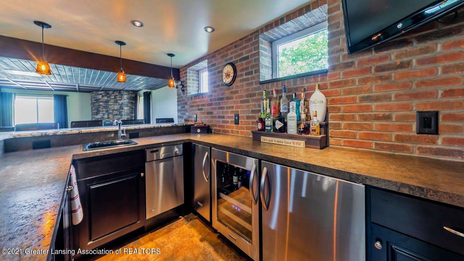 1572 West Price Road St. Johns, MI 48879 - Photo 25 of 45 25