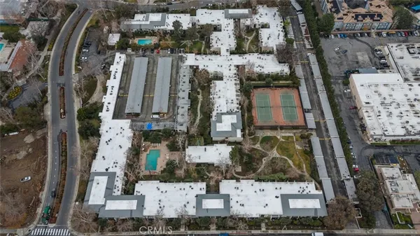 $389,999 | 23515 Lyons Avenue, Unit 210, Valencia, CA 91355