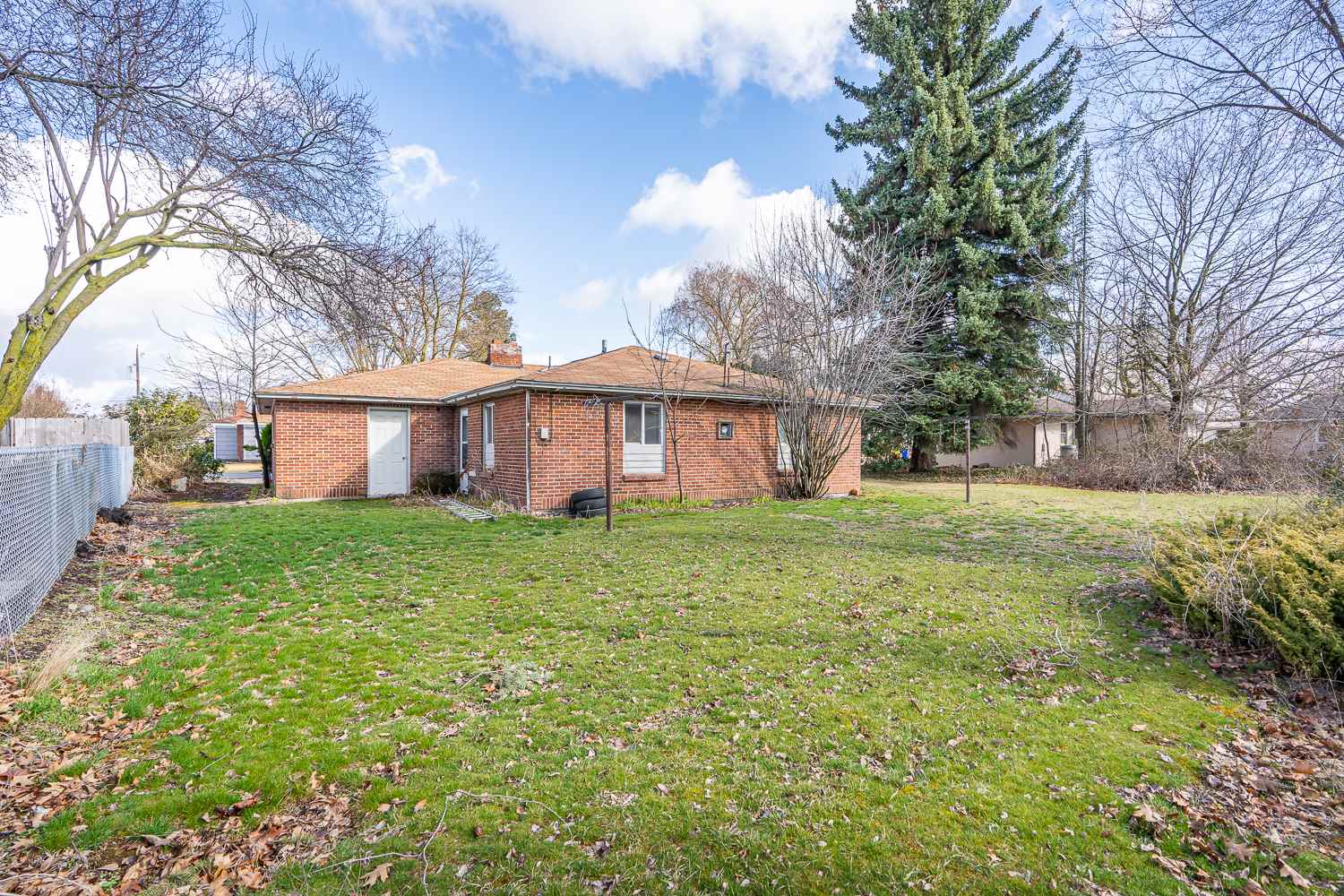 2821 North Willow Road Spokane, WA 99206 - Photo 11 of 15