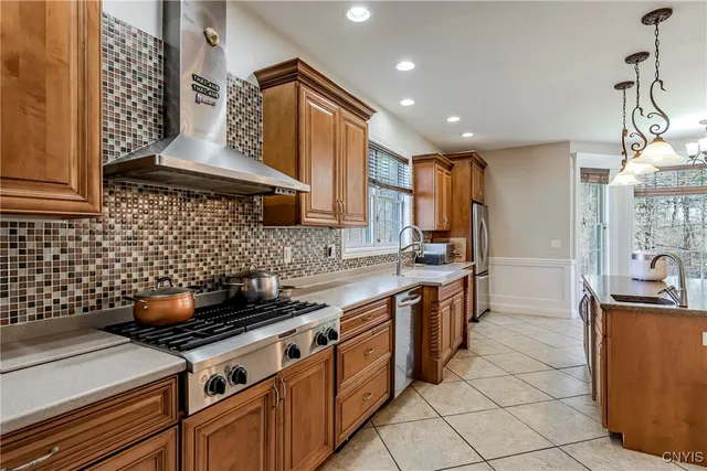 $599,900 | 9183 Olin Road, Marcy, NY 13403