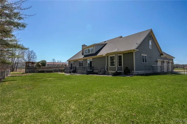 $599,900 | 9183 Olin Road, Marcy, NY 13403