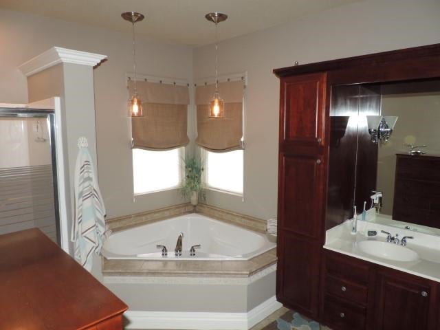 3045 Hidden Meadow Lane Riverside, IA 52327 - Photo 10 of 25 Gallery Image 10