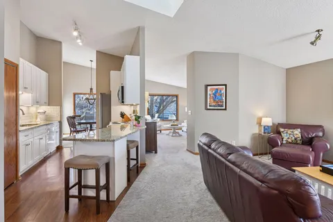 $374,900 | 5524 Bimini Drive, Hopkins, MN 55343