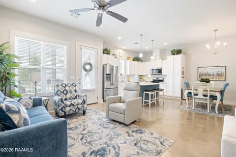 $243,500 | 109 Satsuma Drive, Youngsville, LA 70592