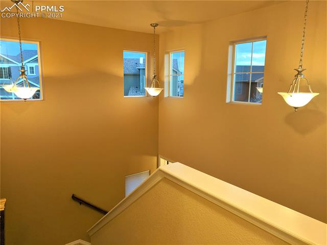 1676 Smokey Ridge Way Colorado Springs, CO 80921 - Photo 10 of 33 entry