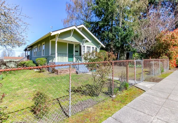 $425,000 | 5707 North 45th Street, Tacoma, WA 98407