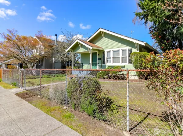 $425,000 | 5707 North 45th Street, Tacoma, WA 98407