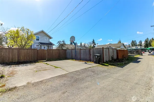 $425,000 | 5707 North 45th Street, Tacoma, WA 98407