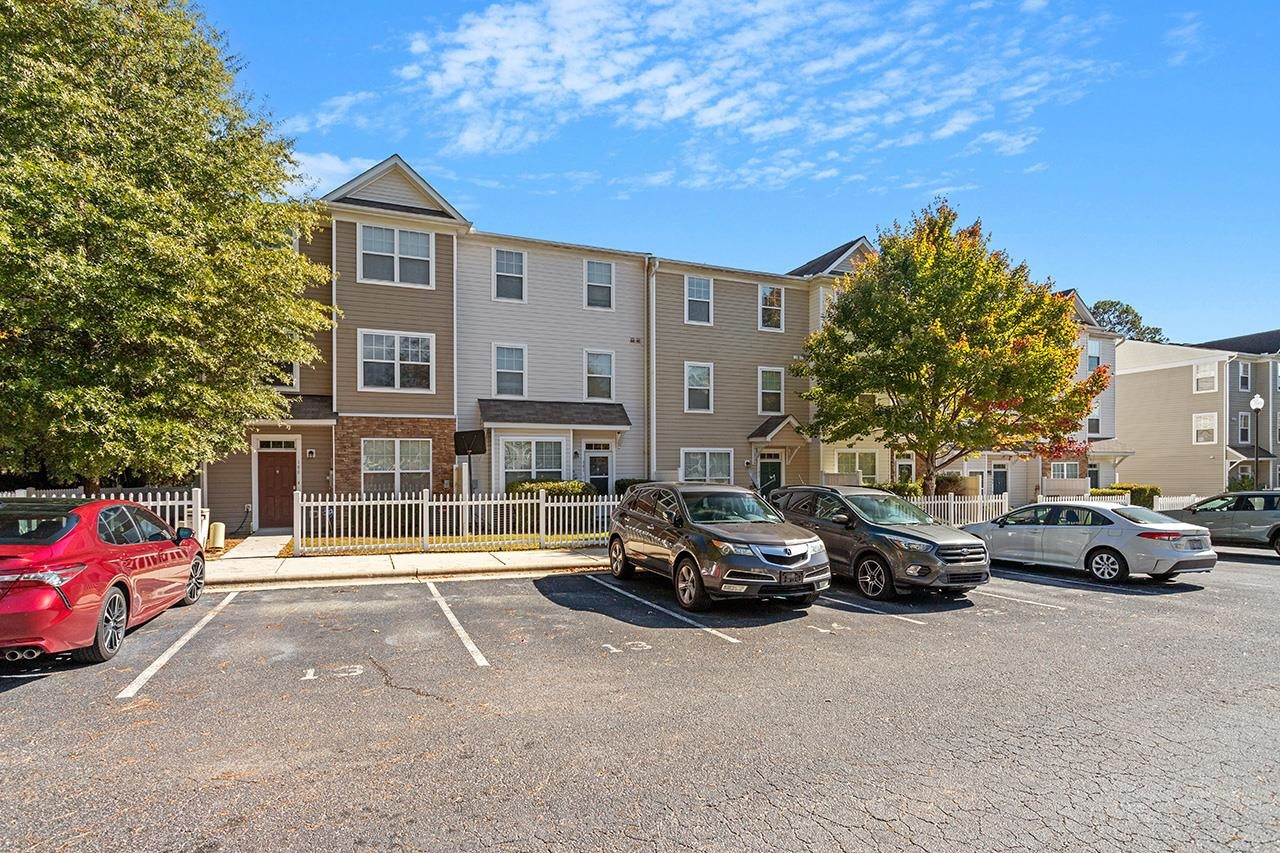 401 Coalinga Lane, Unit 111 Raleigh, NC 27610 - Photo 4 of 34 Photo 6
