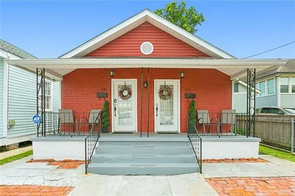 $1,850 | 421 Derbigny Street, Gretna, LA 70053