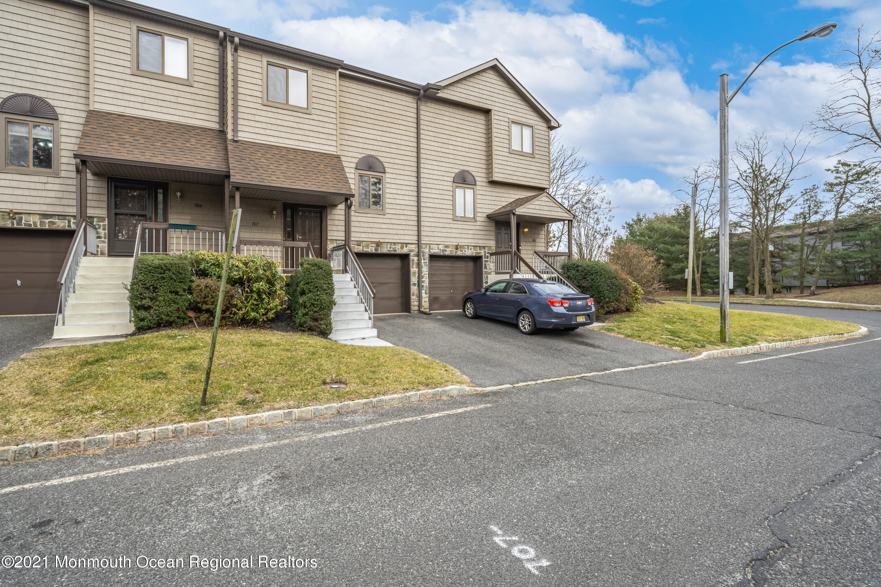 707 Alpine Trail Neptune Township, NJ 07753 - Photo 2 of 18 4-SEV05463-HDR-Edit