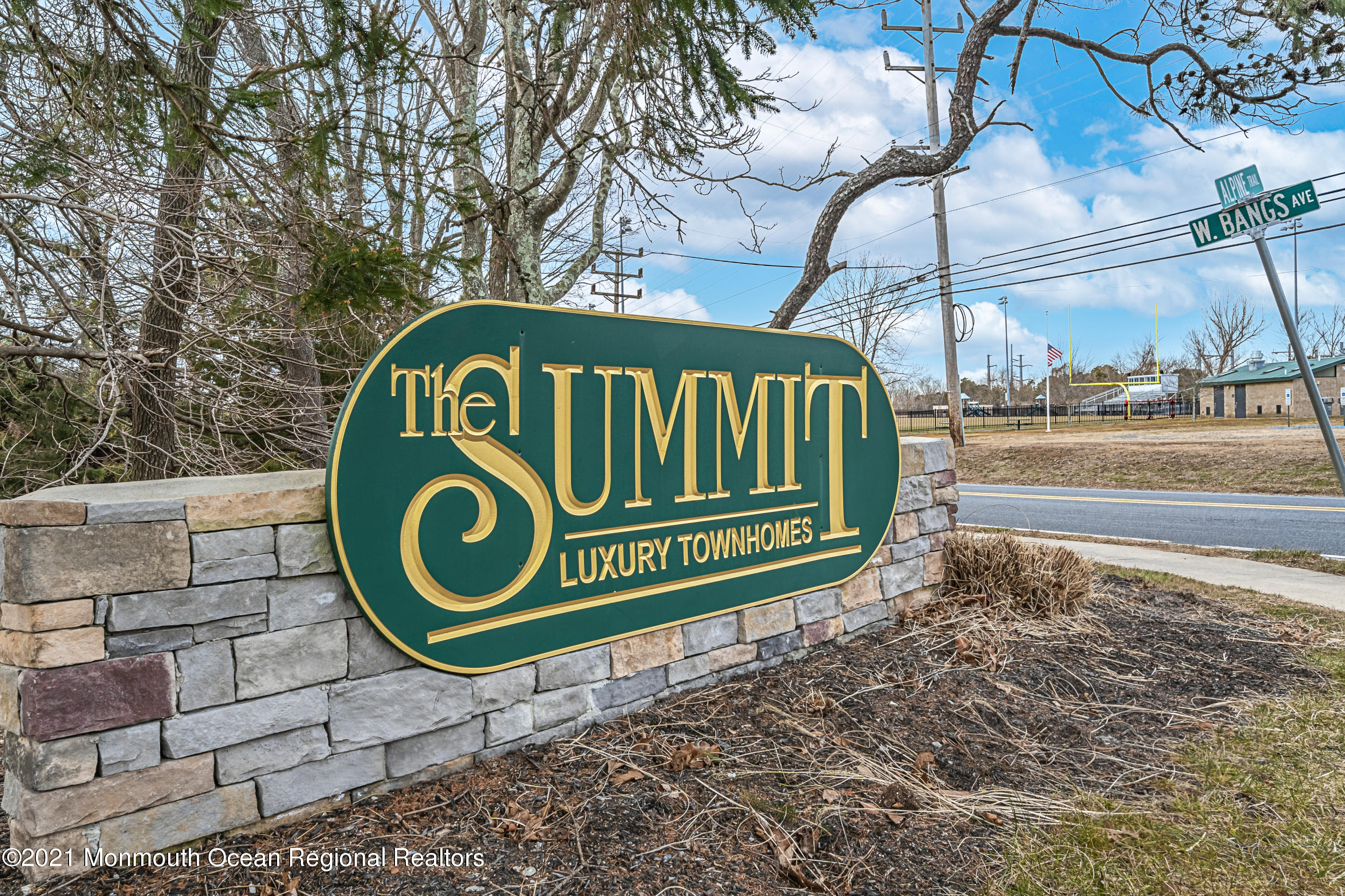 707 Alpine Trail Neptune Township, NJ 07753 - Photo 3 of 18 2-SEV05503-HDR-Edit