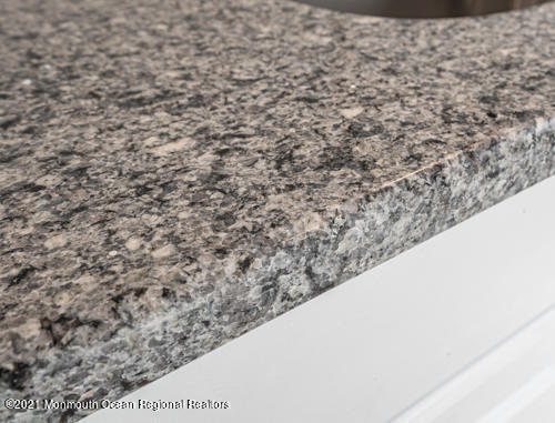 707 Alpine Trail Neptune Township, NJ 07753 - Photo 9 of 18 14-SEV05404