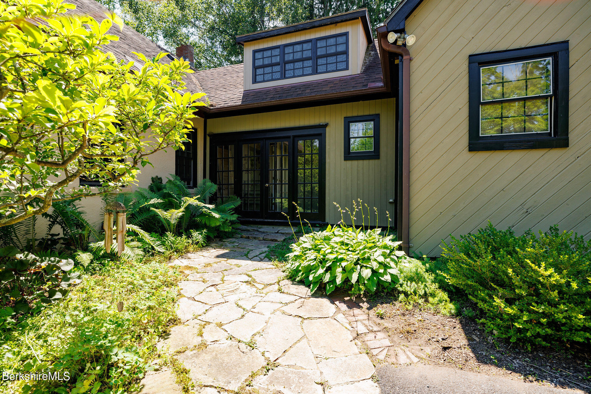 482 Canaan Road Richmond, MA 01254 - Photo 3 of 43 IMG_1313