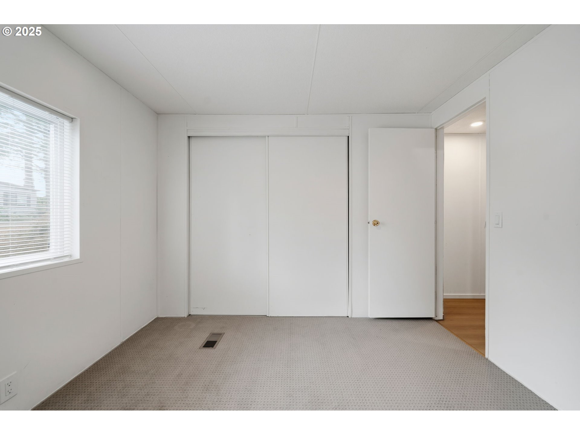 35440 Highway 211, Unit 12 Boring, OR 97009 - Photo 19 of 27 a view of an empty room