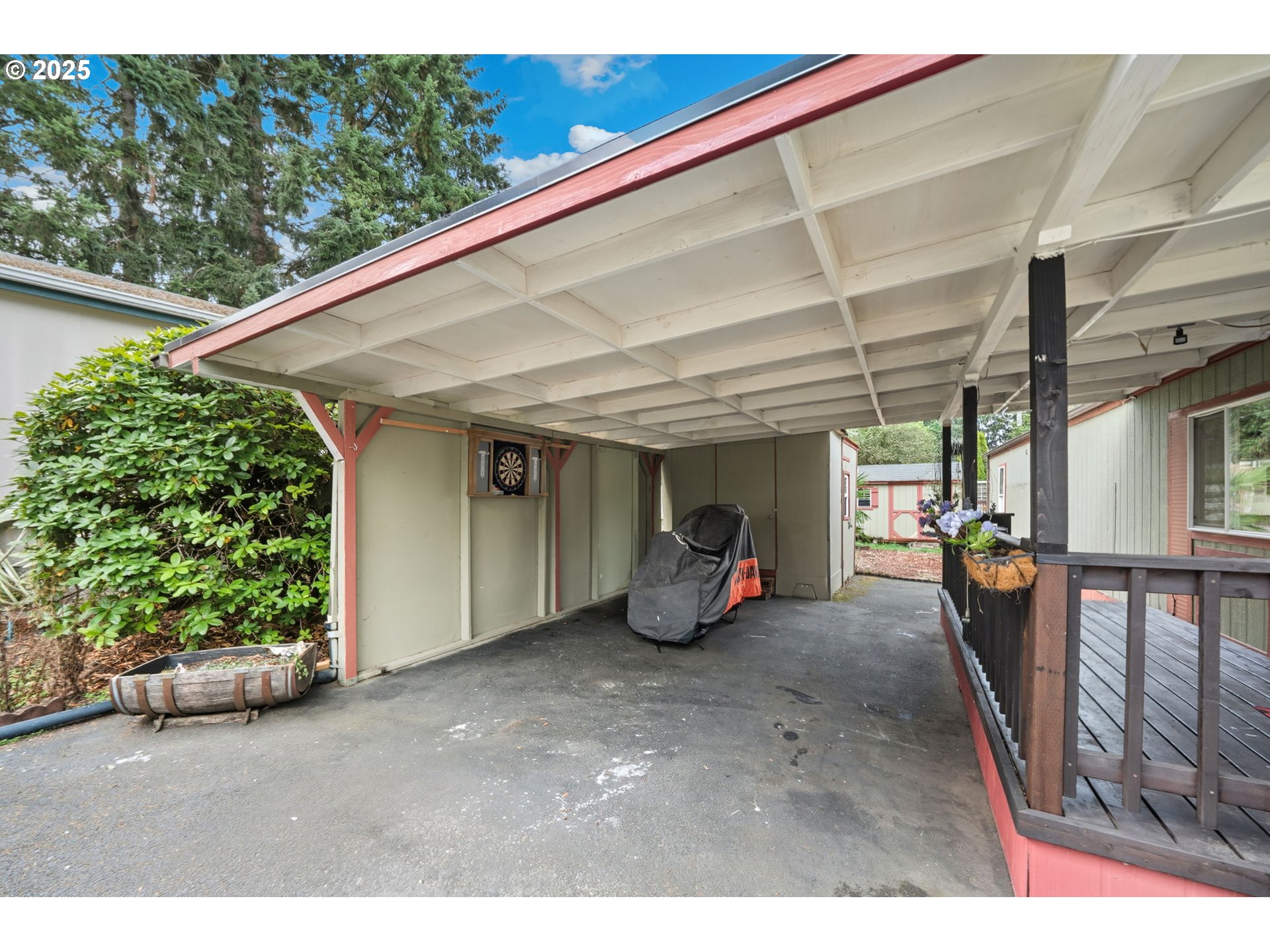 35440 Highway 211, Unit 12 Boring, OR 97009 - Photo 2 of 27 a view of a garage
