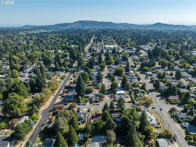 $697,500 | 10475 Southeast 37th Avenue, Milwaukie, OR 97222