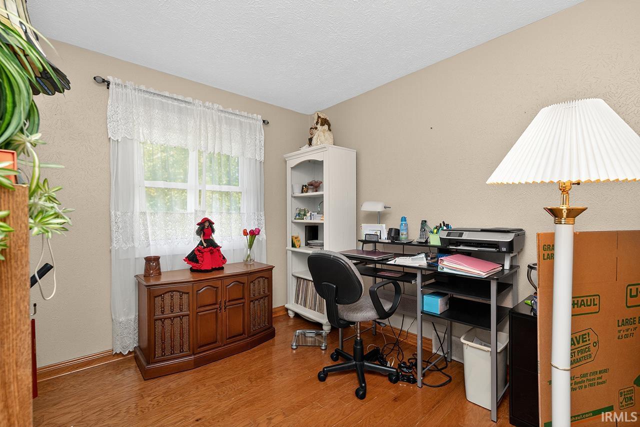 807 North River Road Bristol, IN 46507 - Photo 12 of 25 Gallery Image 12