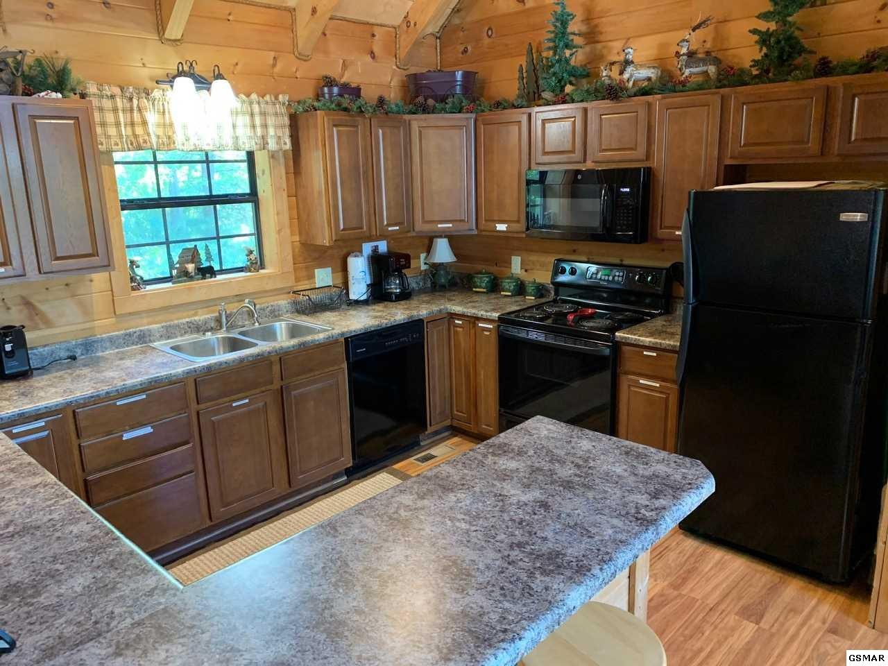 3325 Shagbark Hickory Ridge, Unit FORTWILDERNESSLODGE Sevierville, TN 37862 - Photo 24 of 31 Gallery Image 24