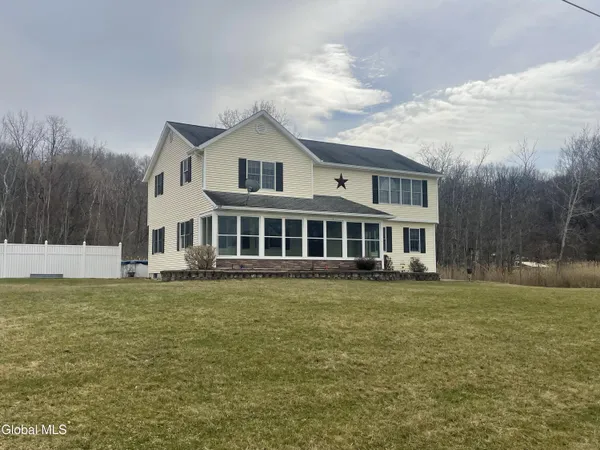 $519,000 | 70 Island View Road, Colonie, NY 12047