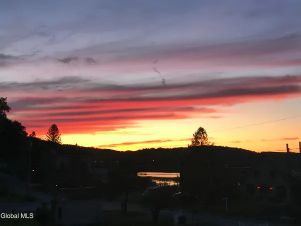 $519,000 | 70 Island View Road, Colonie, NY 12047