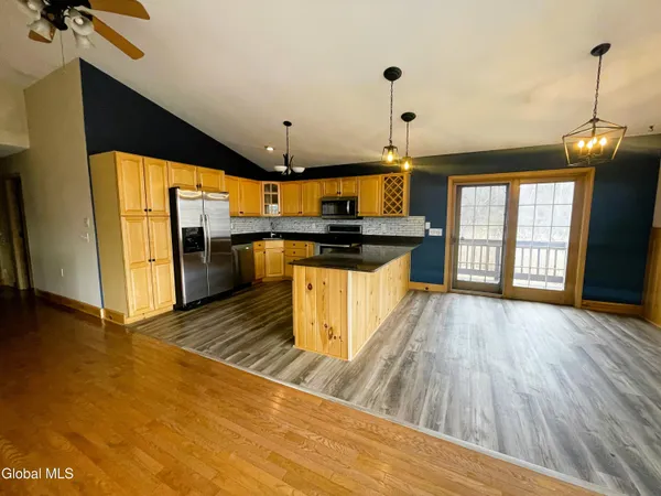 $519,000 | 70 Island View Road, Colonie, NY 12047