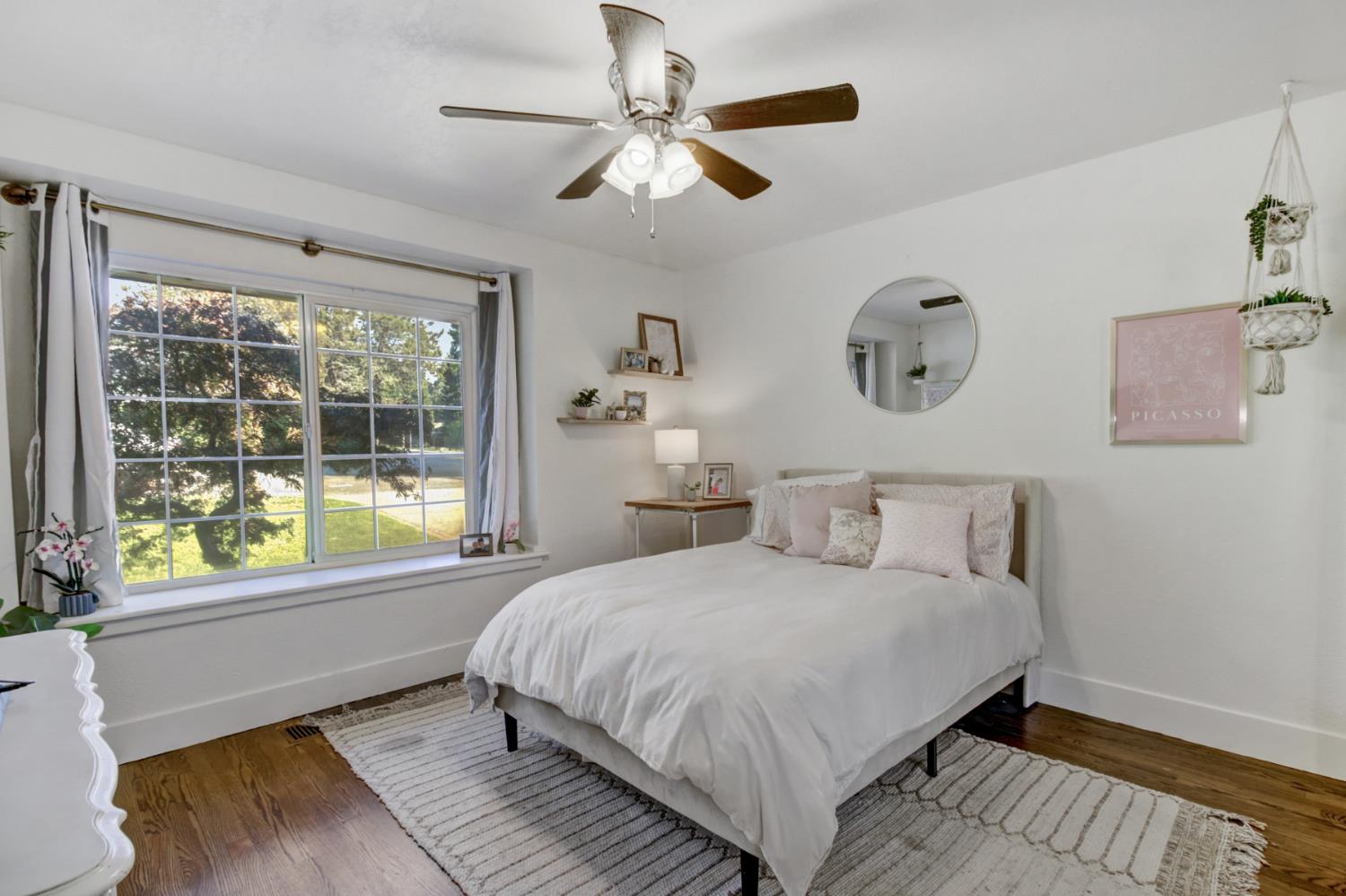 2239 Seabler Place Carmichael, CA 95608 - Photo 42 of 68 3rd bedroom