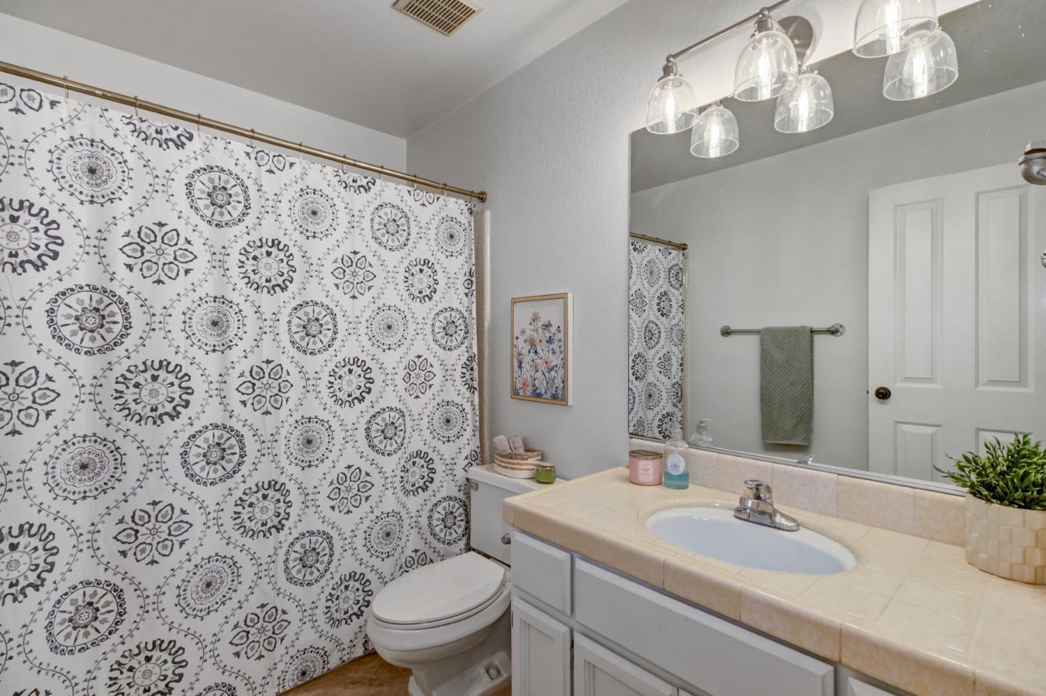 2239 Seabler Place Carmichael, CA 95608 - Photo 43 of 68