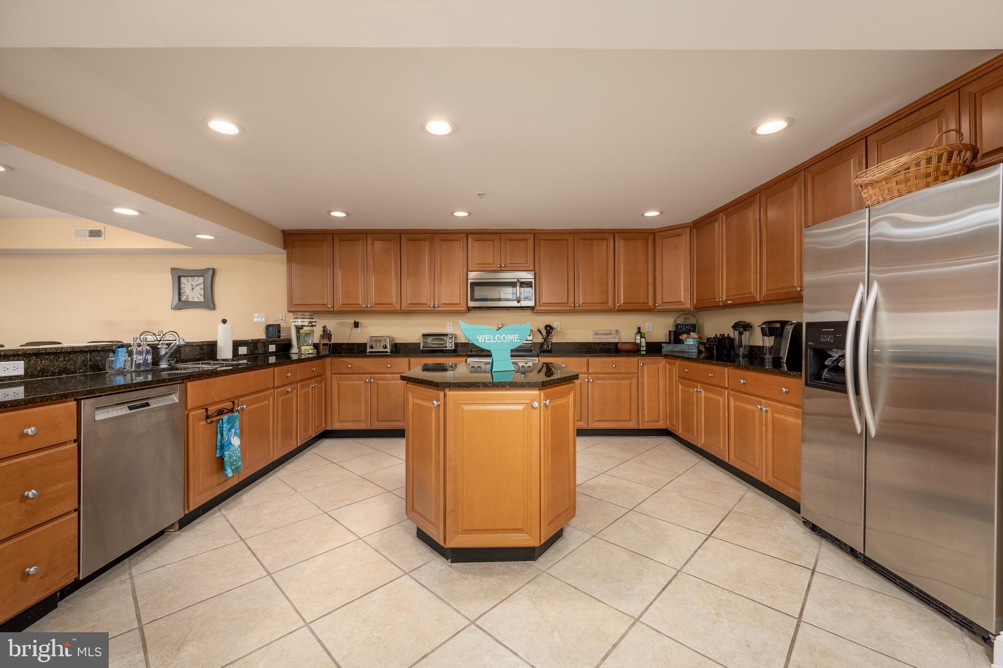 37304 Lighthouse Road, Unit 8 Selbyville, DE 19975 - Photo 11 of 53 Plenty of room for more than on cook