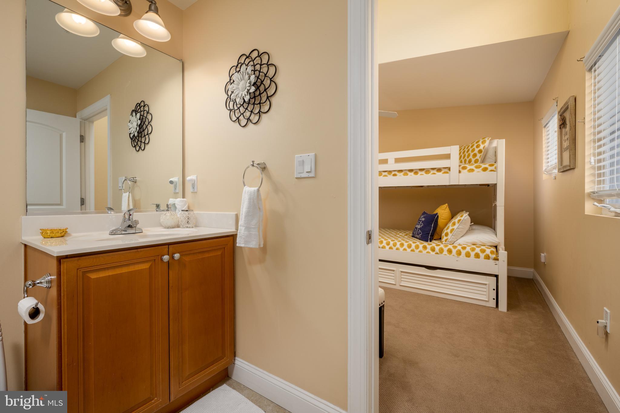 37304 Lighthouse Road, Unit 8 Selbyville, DE 19975 - Photo 28 of 53 Private bath