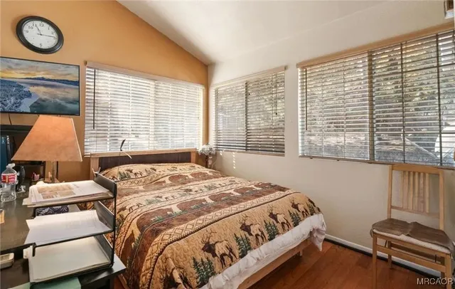 $512,900 | 230 Vista Avenue, Sugarloaf, CA 92386