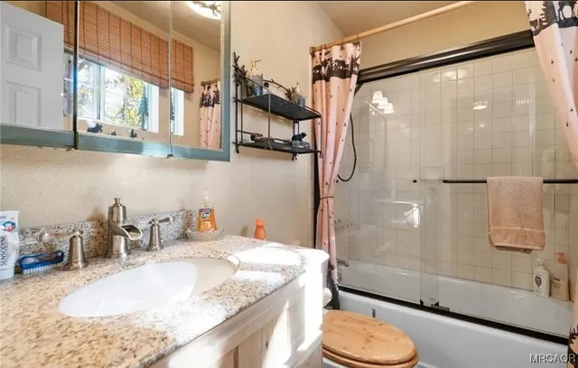 $512,900 | 230 Vista Avenue, Sugarloaf, CA 92386