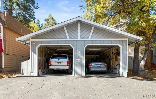 $512,900 | 230 Vista Avenue, Sugarloaf, CA 92386