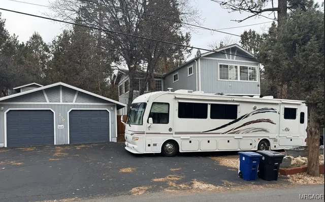 $512,900 | 230 Vista Avenue, Sugarloaf, CA 92386