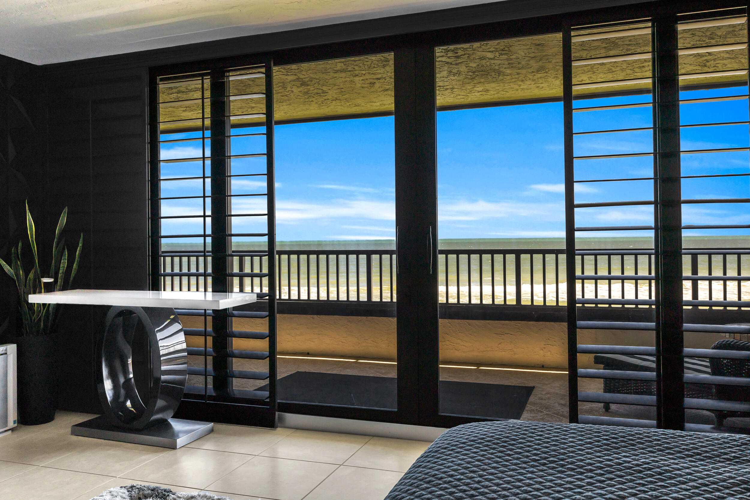 19900 South Beach Road, Unit 503 Jupiter, FL 33469 - Photo 35 of 51 a view of a interior of the house