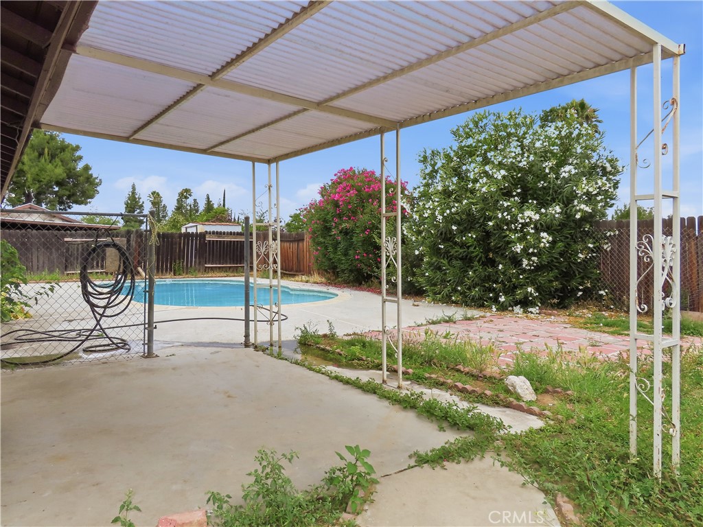 4409 Challen Avenue Riverside, CA 92503 - Photo 29 of 31 a view of a backyard