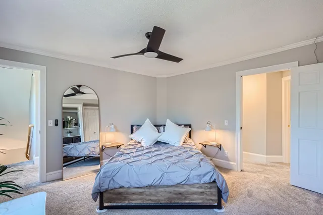 $5,500 | 1045 Lake Street East, Wayzata, MN 55391